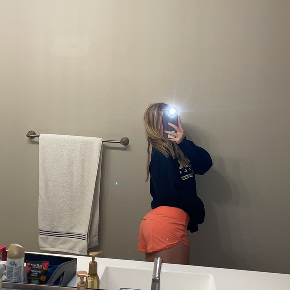 Brand new lulu lemons! Never worn:) - Picture 4 of 4